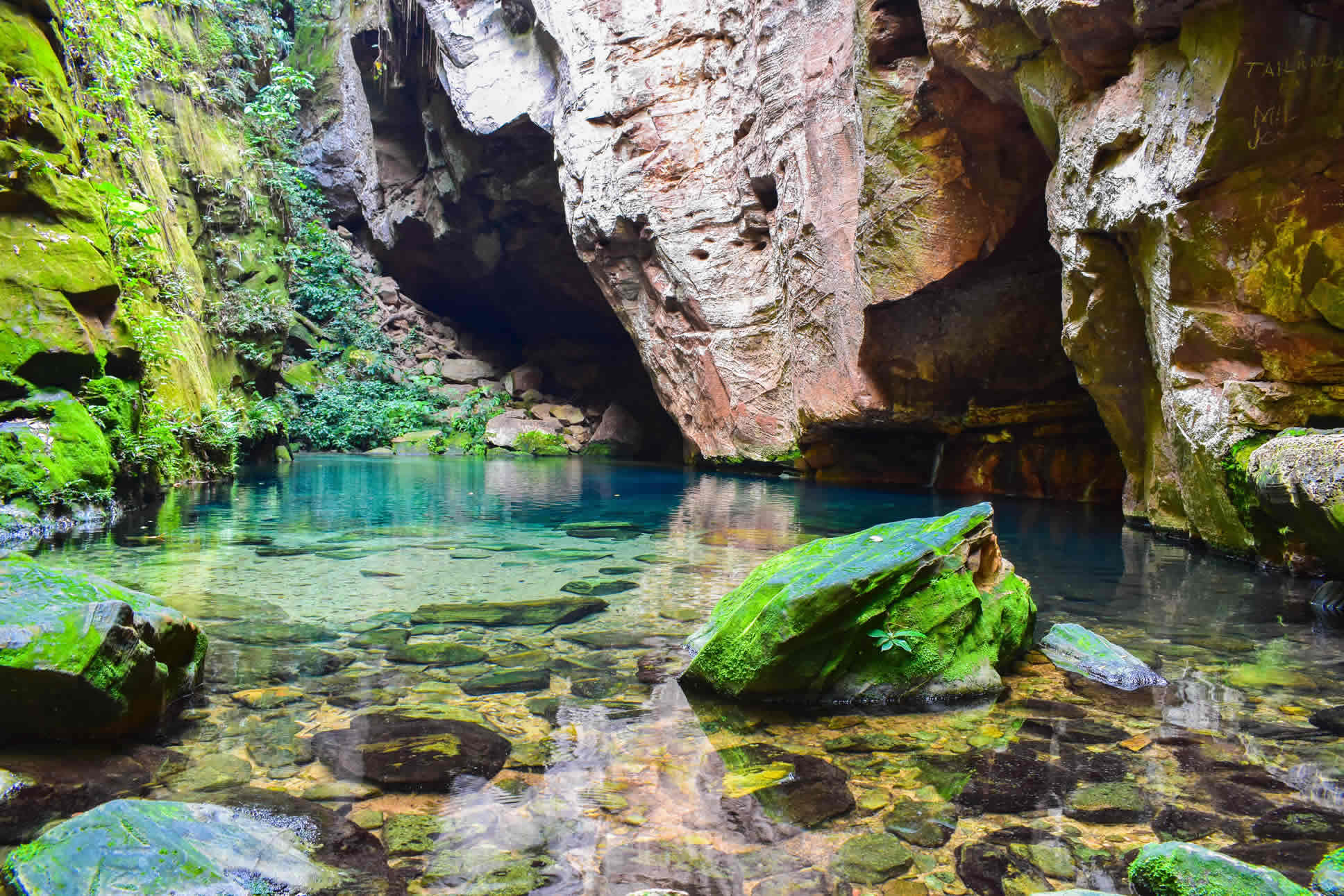 Poço Encantado, Piscinas Naturais Paradisíacas na Chapada das Mesas