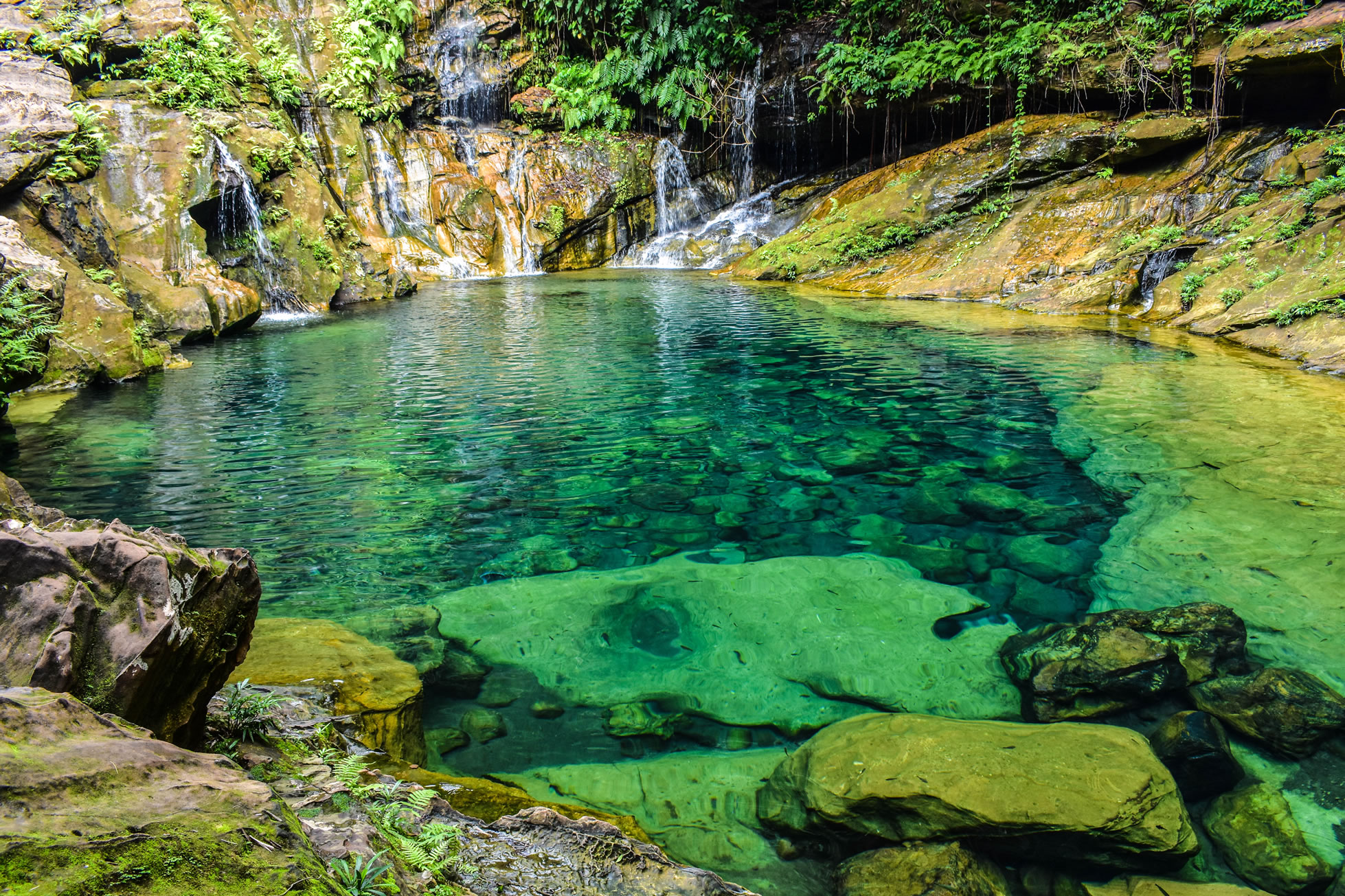 Poço Azul na Chapada das Mesas