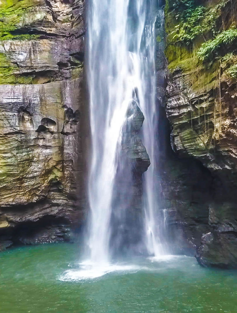 Atrações Naturais Imperdíveis da Chapada das Mesas, Cachoeira Santa Bárbara