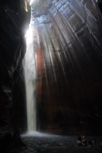 Cachoeira Pedra Caída